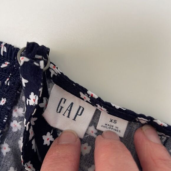 Gap mini floral print sundress.  Adjustable shoulder straps.  Size XS. - Picture 7 of 7
